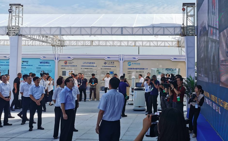 賽鷹智能展示區(qū) 賽鷹智能展示區(qū)