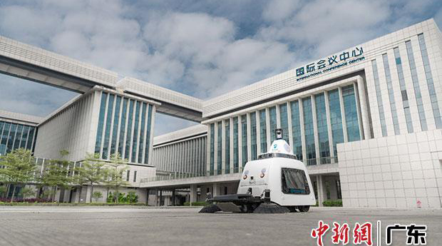 中新網(wǎng)廣東：室外無(wú)人駕駛清潔角逐剛啟幕