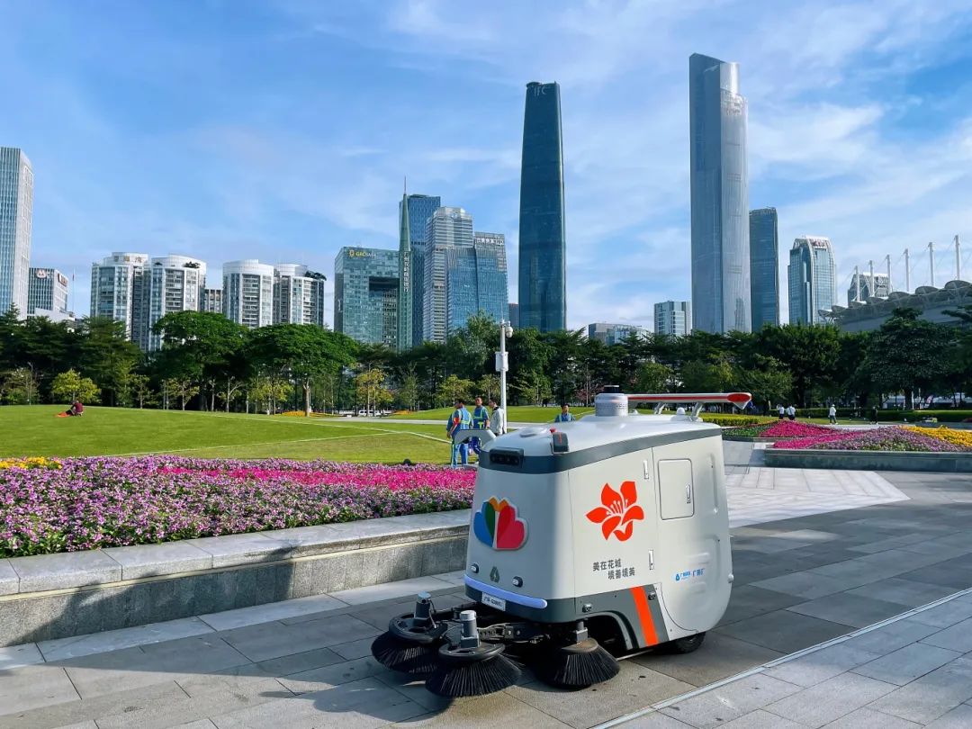 廣深政策加碼，無(wú)人環(huán)衛(wèi)機(jī)器人落地再提速
